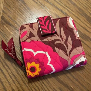 Vera Bradley Small Wallet Carnaby -retired- NWOT